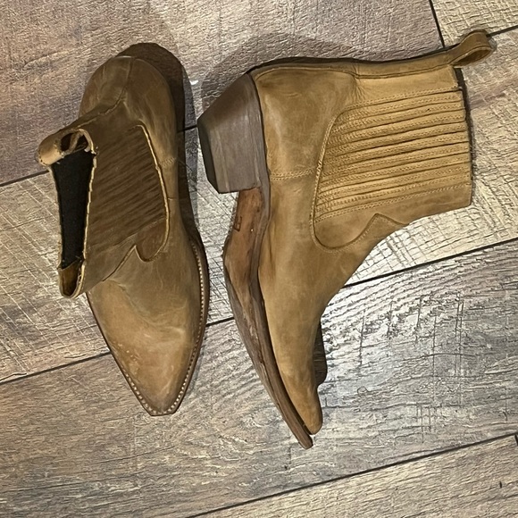 Frye Sacha Chelsea boot size 10 womens - Picture 3 of 6